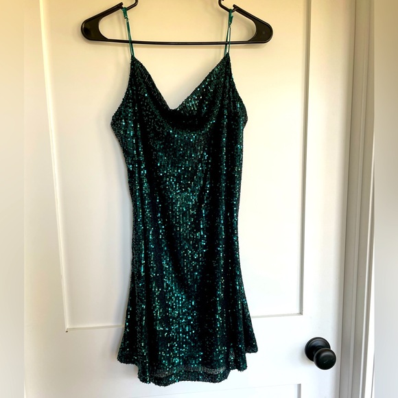 Stunning Dèluc sequence dress new with tags Size XS - Picture 2 of 13